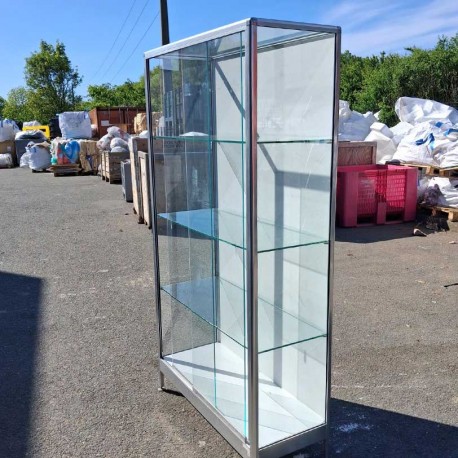 Vitrine haute à portes coulissantes