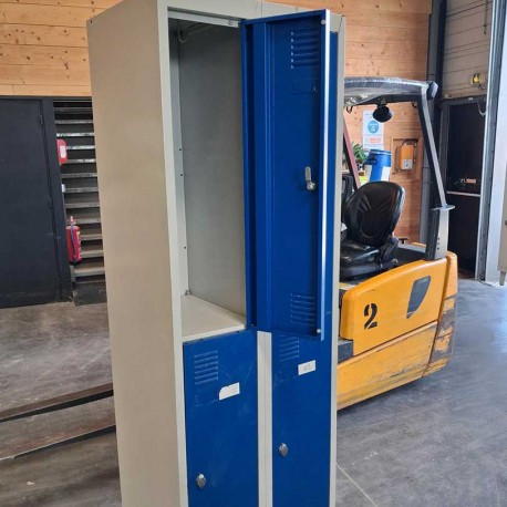 Vestiaire monobloc avec 4 casiers